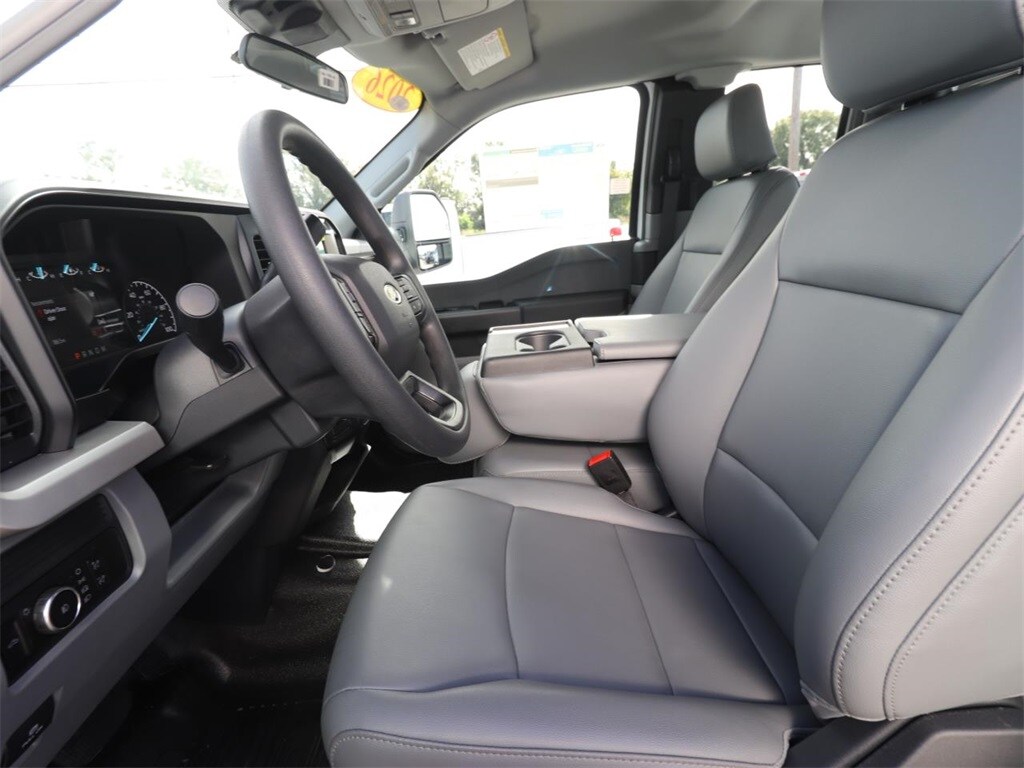 2026 Ford F-250 XL photo 2