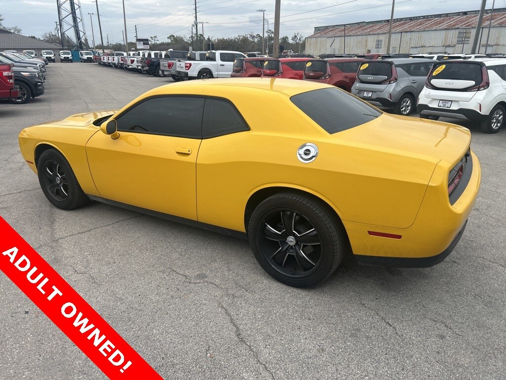 Used 2017 Dodge Challenger SXT Coupe
