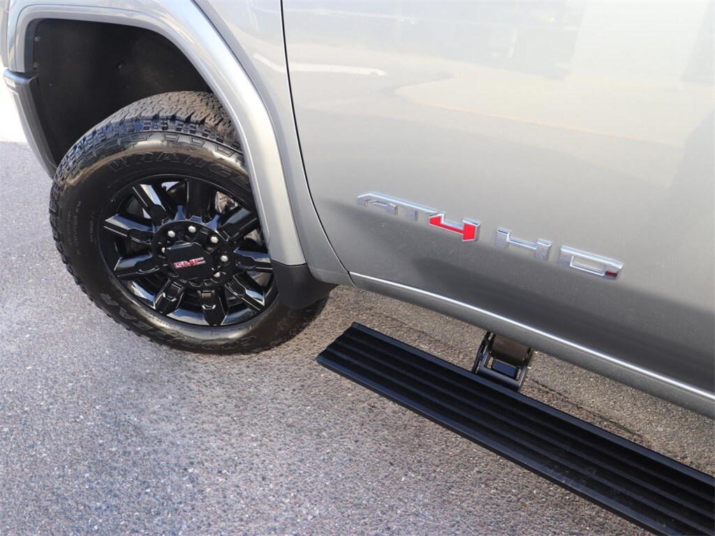 2025 Gmc Sierra HD AT4 photo 2