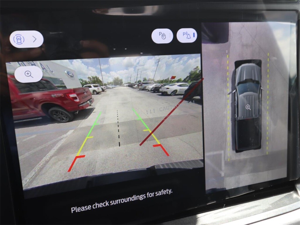 2025 Ford F-150 XLT photo 4