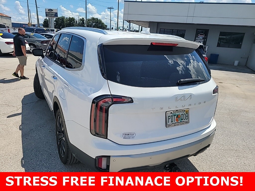 2023 Kia Telluride SX photo 3
