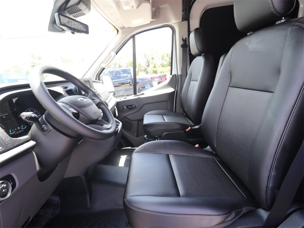 2025 Ford Transit Cargo Van photo 2