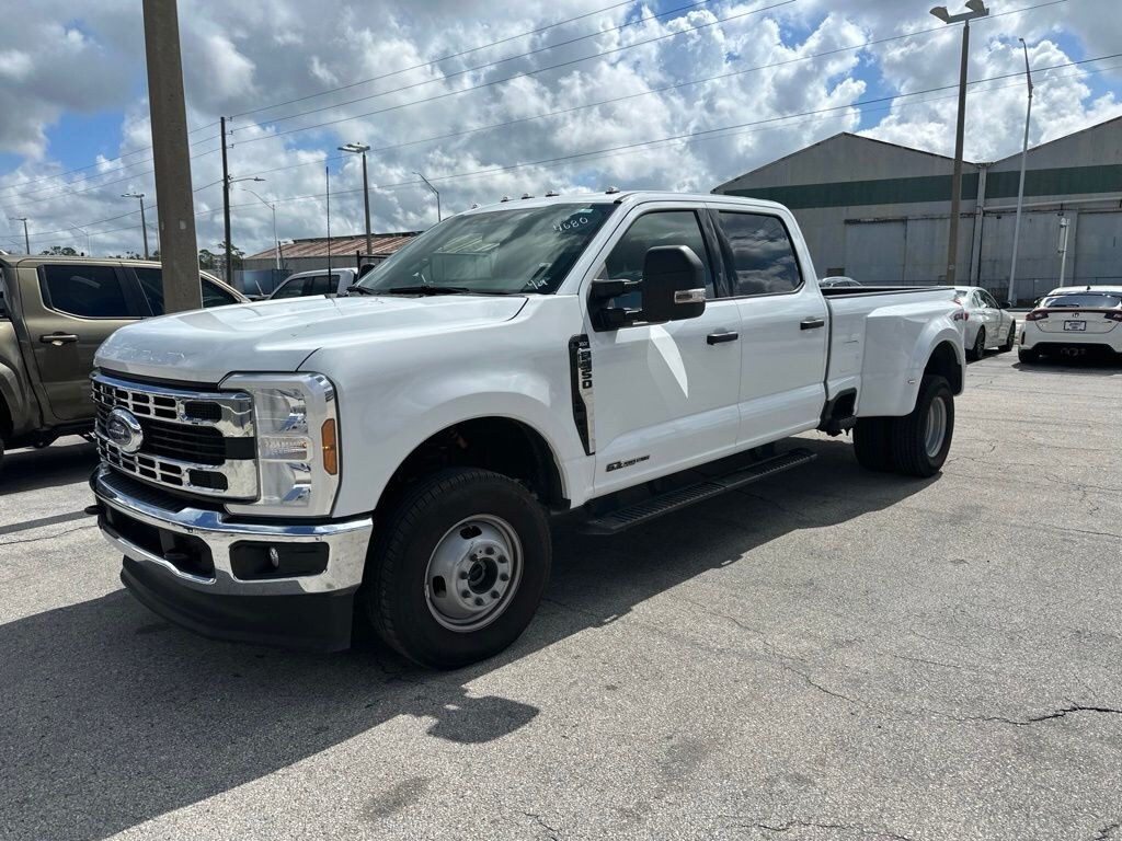 Certified 2025 Ford F-350SD XLT Truck Crew Cab