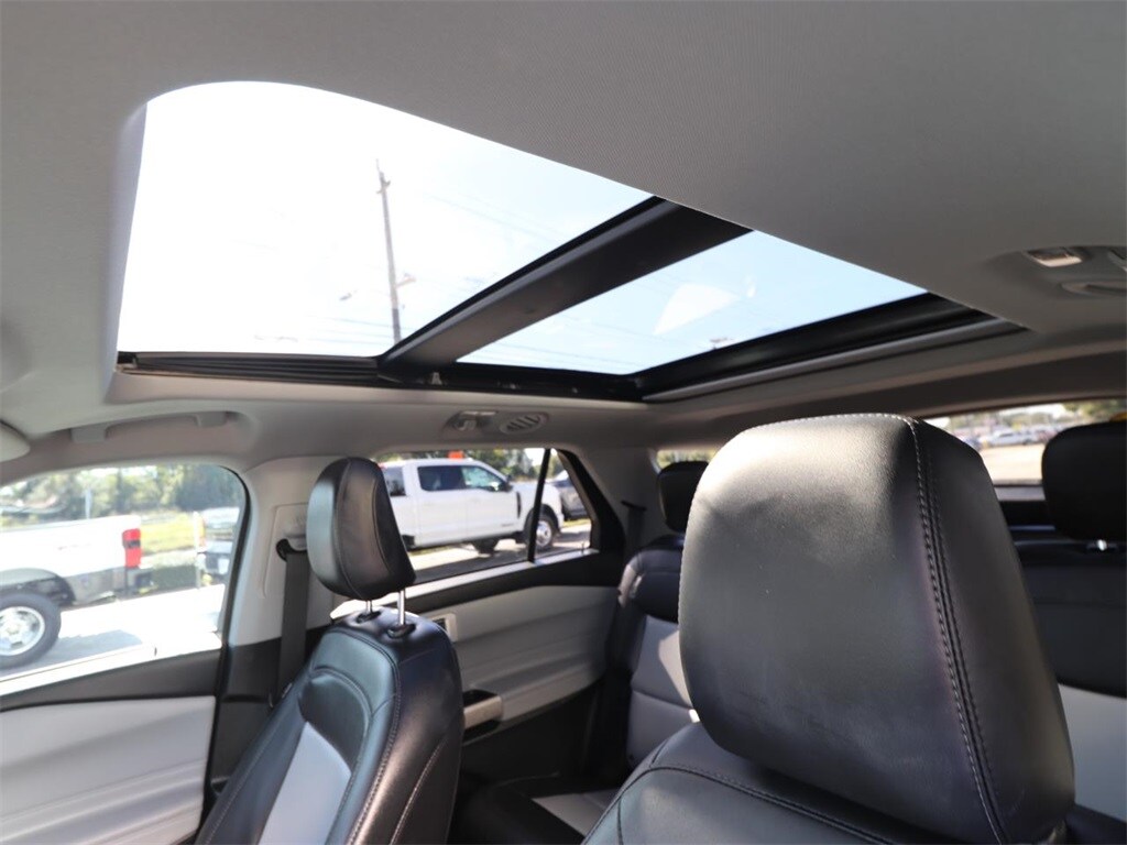 Certified 2022 Ford Explorer XLT SUV