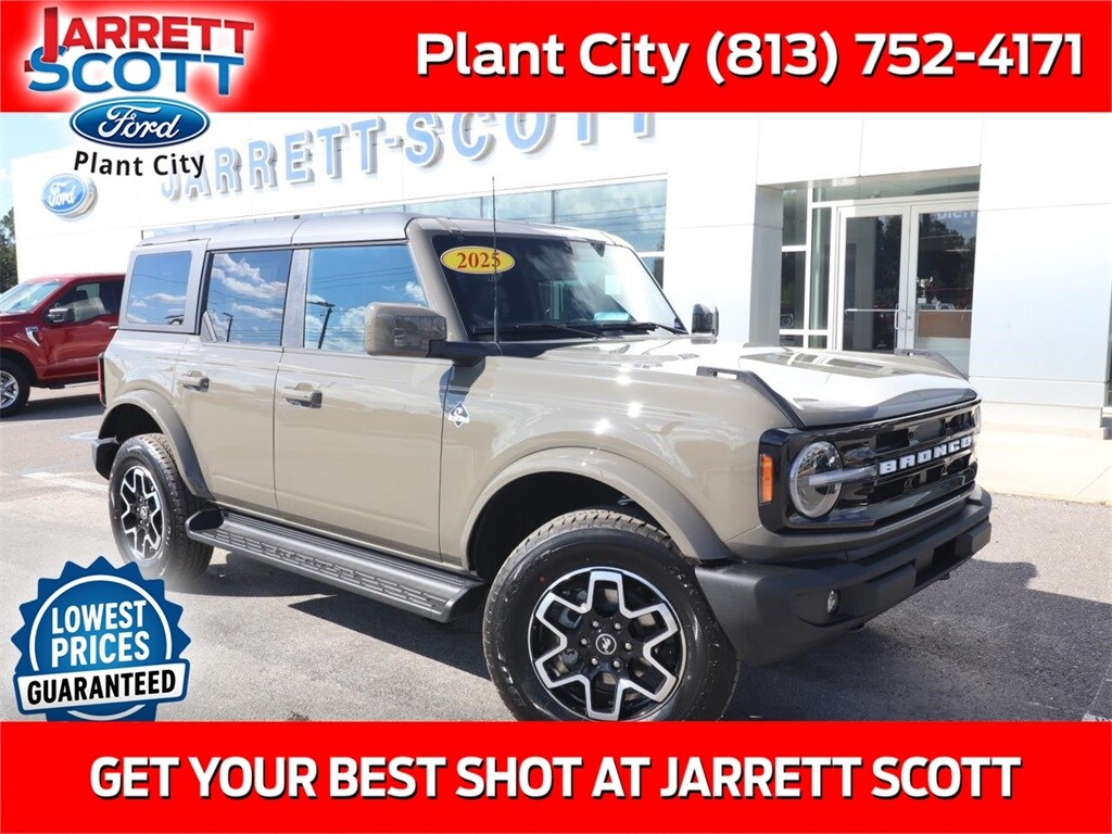 New 2025 Ford Bronco Outer Banks SUV