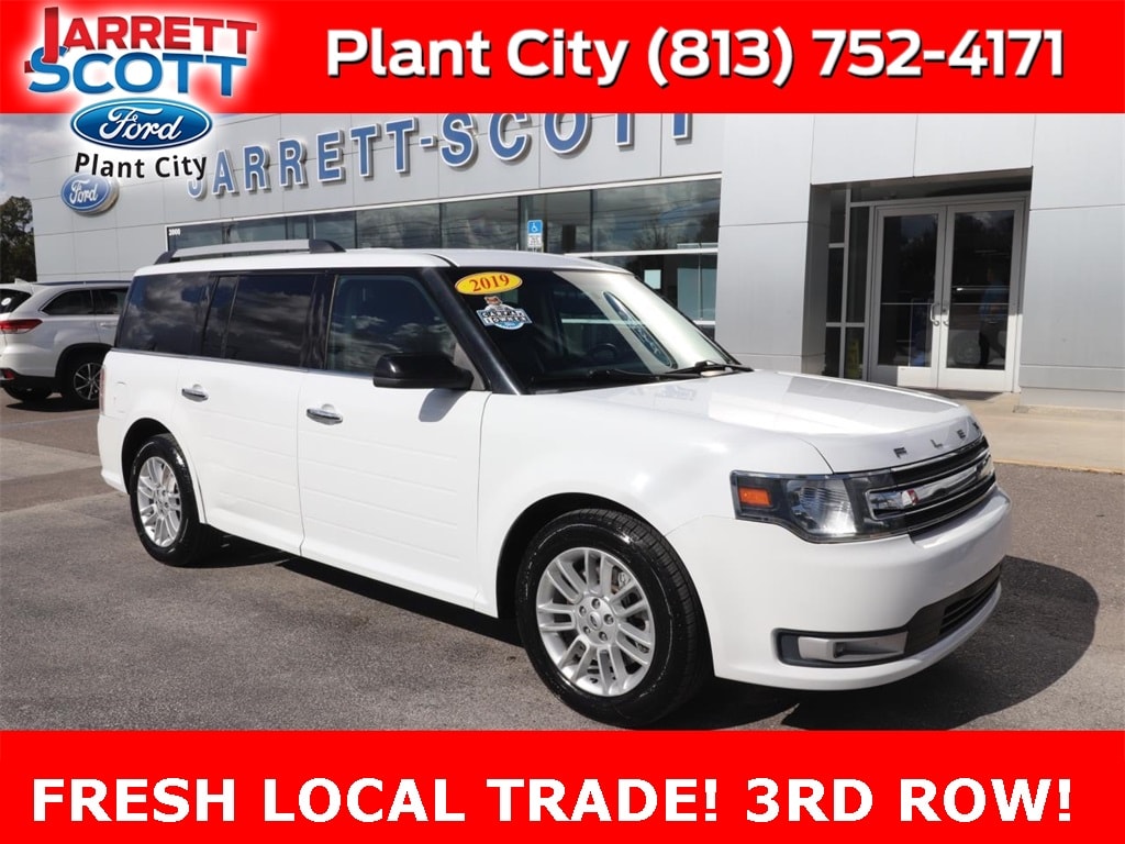 2019 Ford Flex SEL's photo
