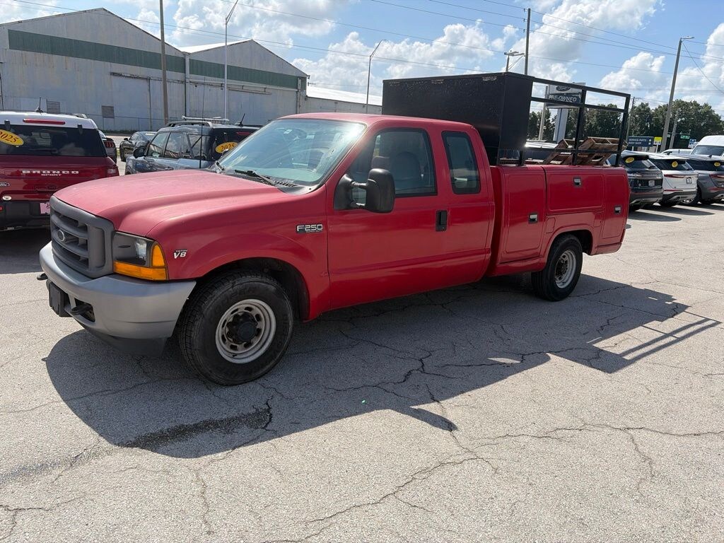 Used 2001 Ford F-250SD XL Truck Super Cab