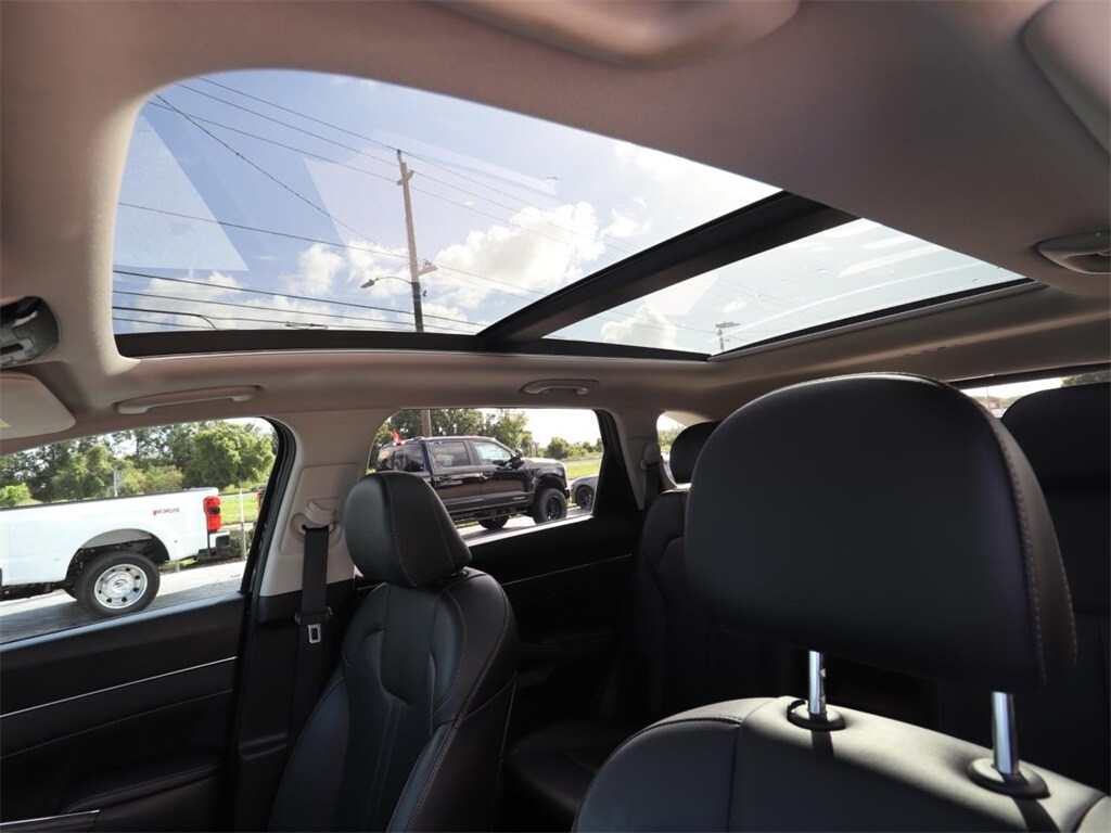 2022 Kia Sorento SX photo 3