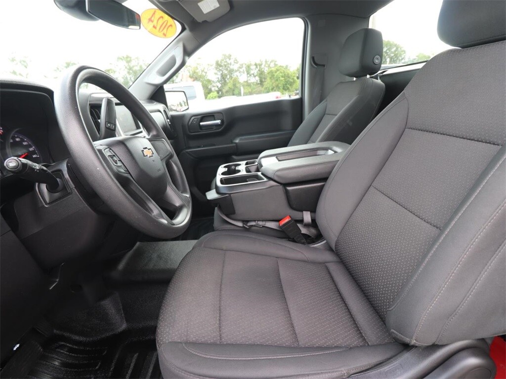 2024 Chevrolet Silverado 1500 Work Truck photo 2