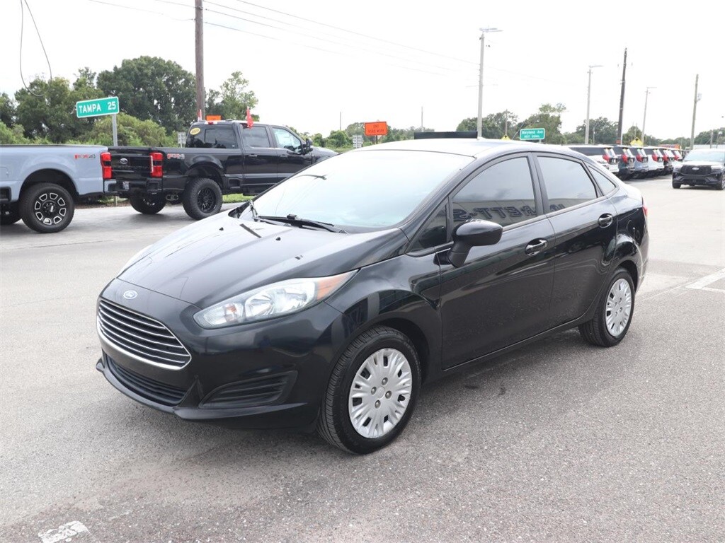 2019 Ford Fiesta S photo 2