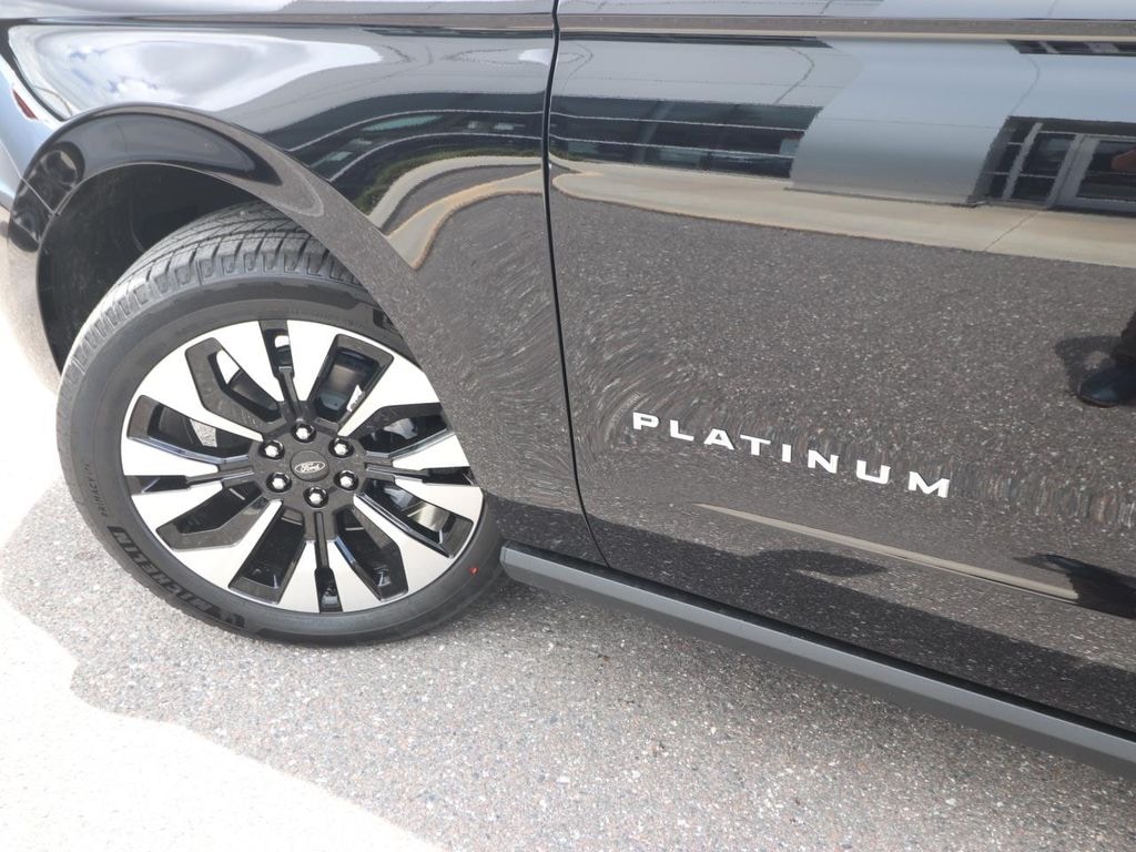 New 2027 Ford Expedition Max Platinum SUV
