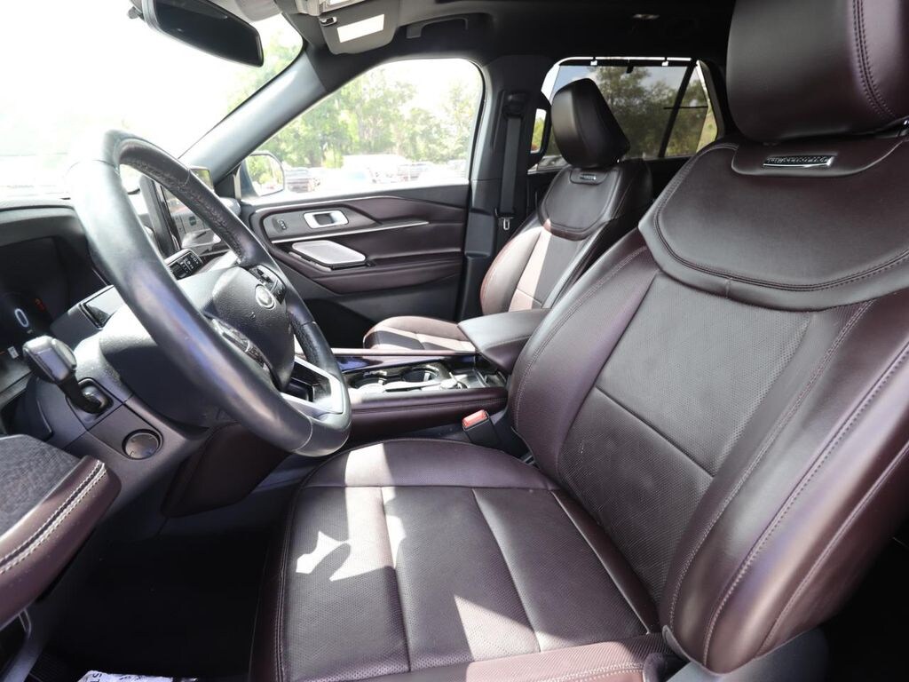 Certified 2025 Ford Explorer Platinum SUV