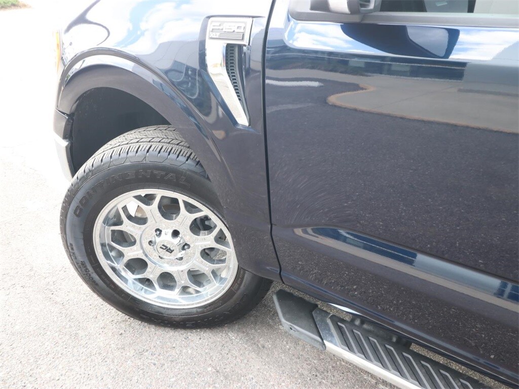 2022 Ford F-150 XLT photo 3