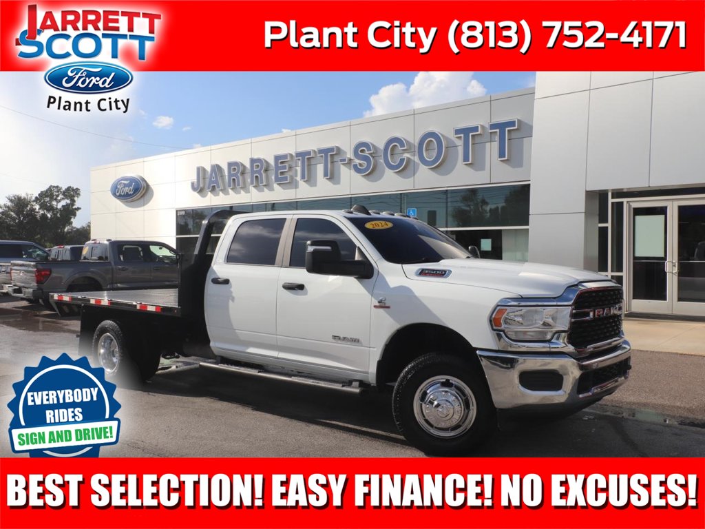 2024 RAM 3500 Chassis Cab SLT