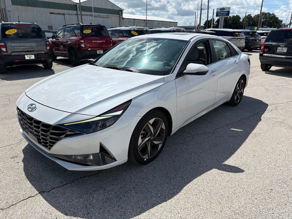 Certified 2022 Hyundai Elantra Limited Sedan