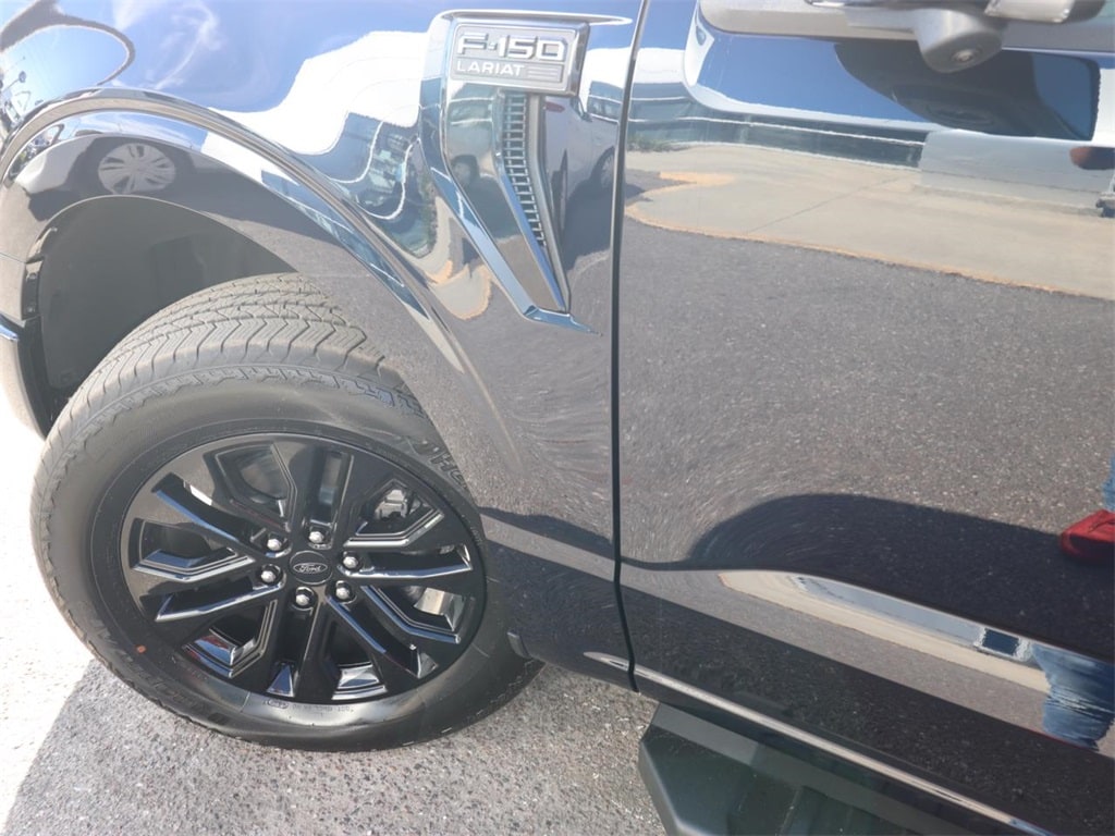 New 2025 Ford F-150 Lariat Truck