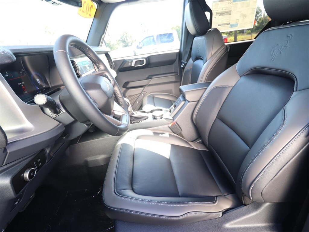 New 2025 Ford Bronco Outer Banks SUV