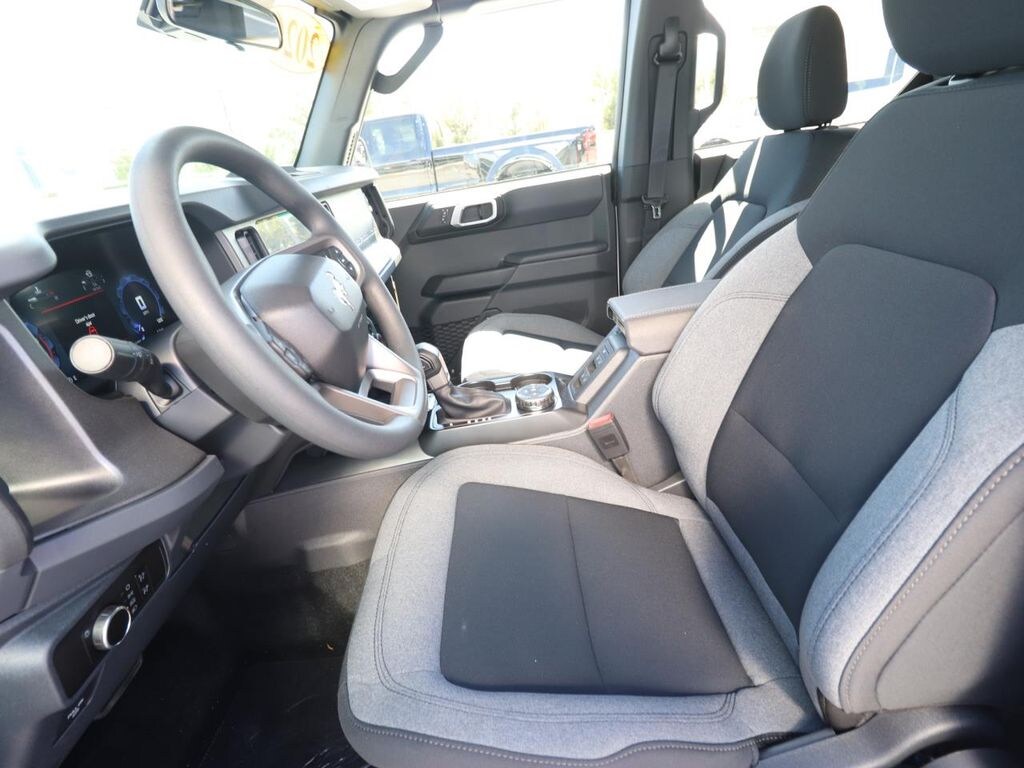 New 2026 Ford Bronco Base SUV