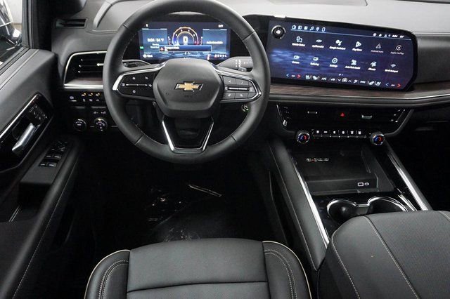 2026 Chevrolet Suburban Premier - Photo 16