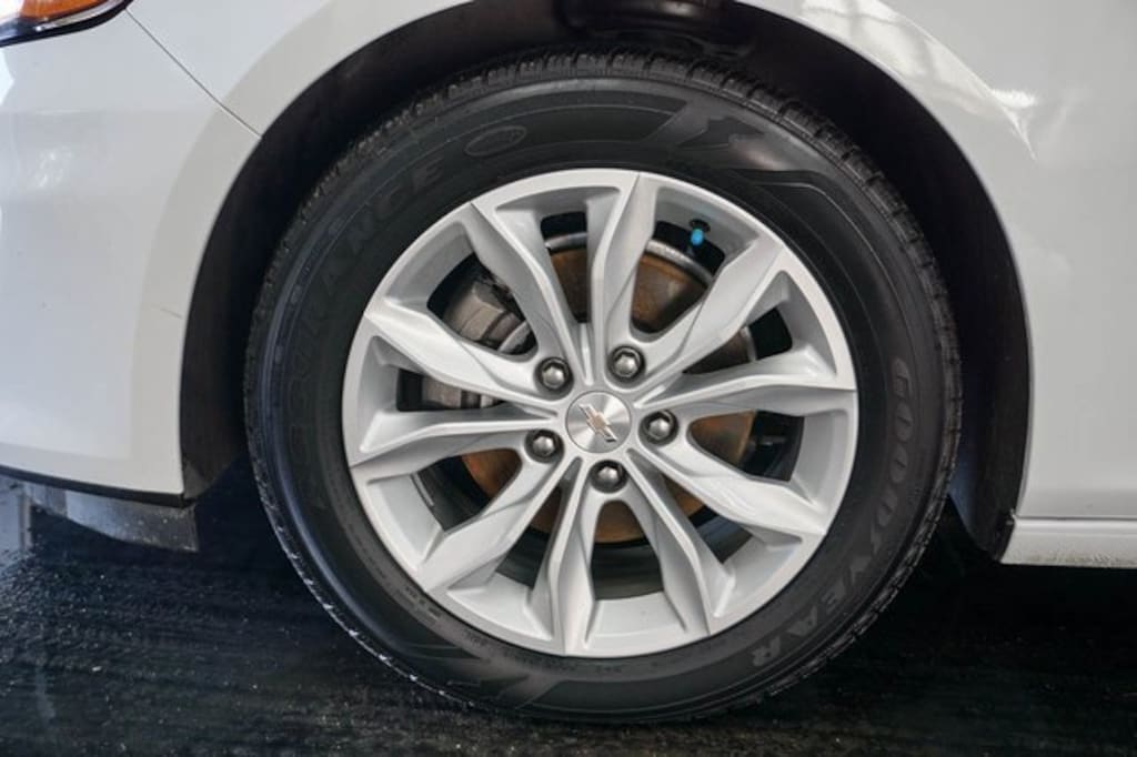 Used 2025 Chevrolet Malibu 1LT Sedan