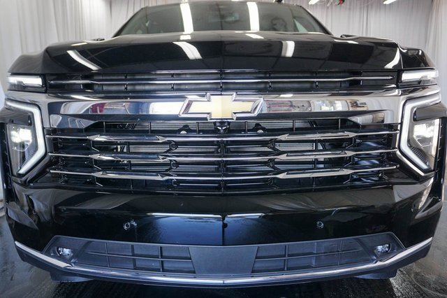 2026 Chevrolet Tahoe LT photo 2