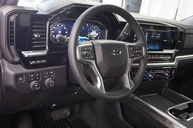 2026 Chevrolet Silverado 2500 HD LTZ - Photo 7