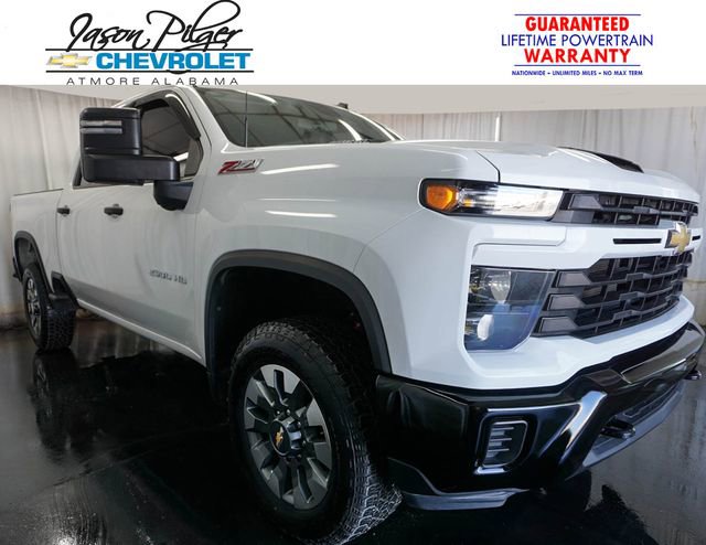 2024 Chevrolet Silverado HD Custom 4WD Crew Cab Standard Box's photo