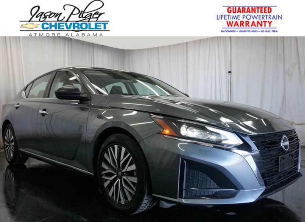 Used 2024 Nissan Altima 2.5 SV Sedan