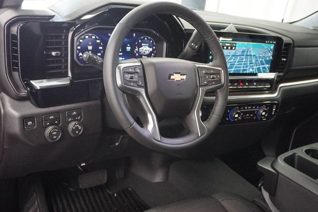 2026 Chevrolet Silverado 1500 LT - Photo 8