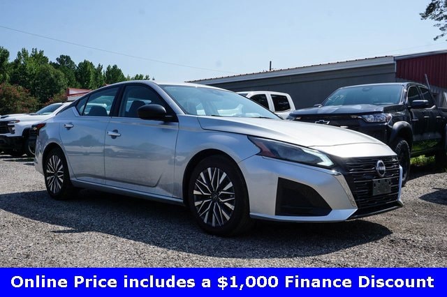 Used 2024 Nissan Altima SV with VIN 1N4BL4DV7RN360269 for sale in Atmore, AL