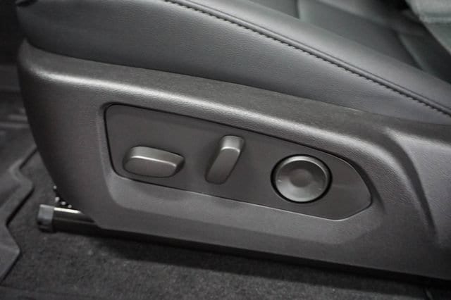 2026 Chevrolet Colorado Trail Boss - Photo 8