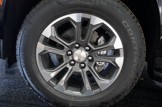 2026 Chevrolet Tahoe LT photo 3