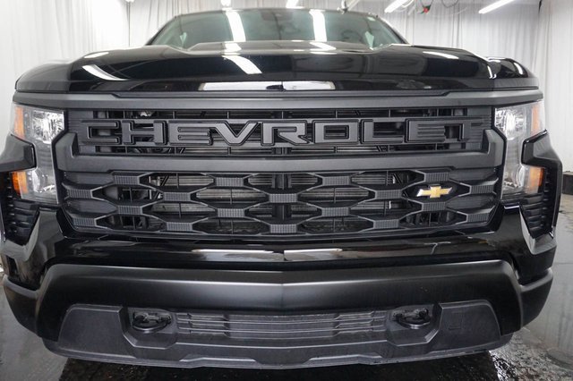 2026 Chevrolet Silverado 2500HD photo 2