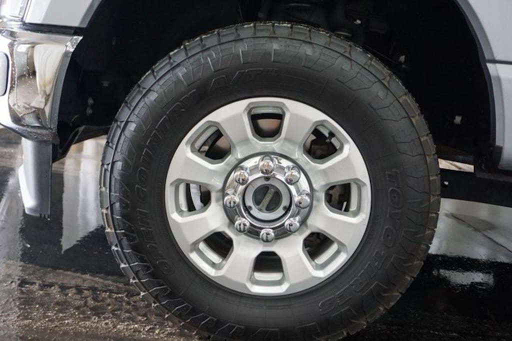 Used 2024 Ford Super Duty F-250 SRW XLT Truck Crew Cab