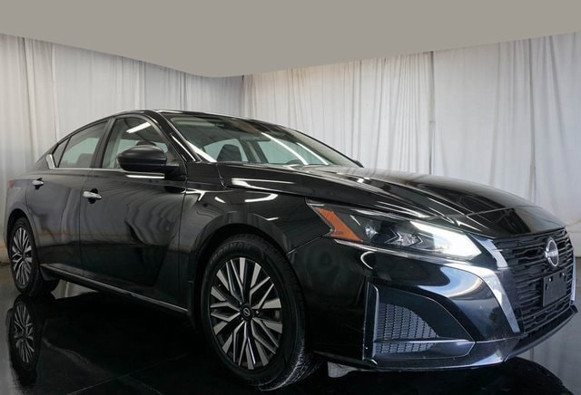 Used 2024 Nissan Altima SV with VIN 1N4BL4DV8RN316202 for sale in Atmore, AL