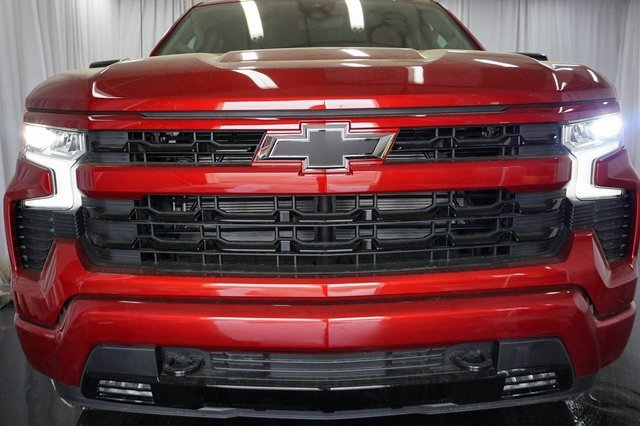 2025 Chevrolet Silverado 1500 RST photo 2