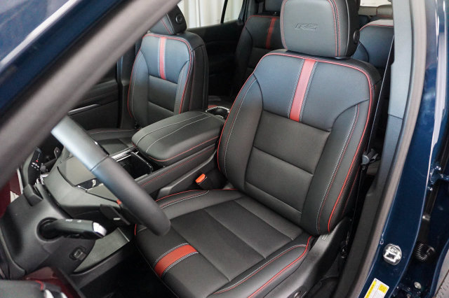 2027 Chevrolet Traverse RS - Photo 17