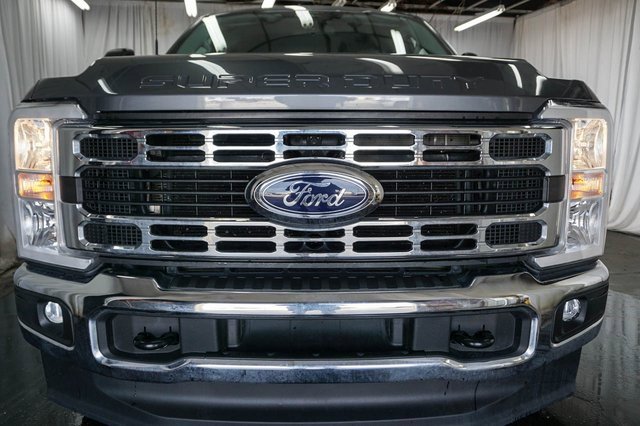 2024 Ford F-250 XLT photo 3