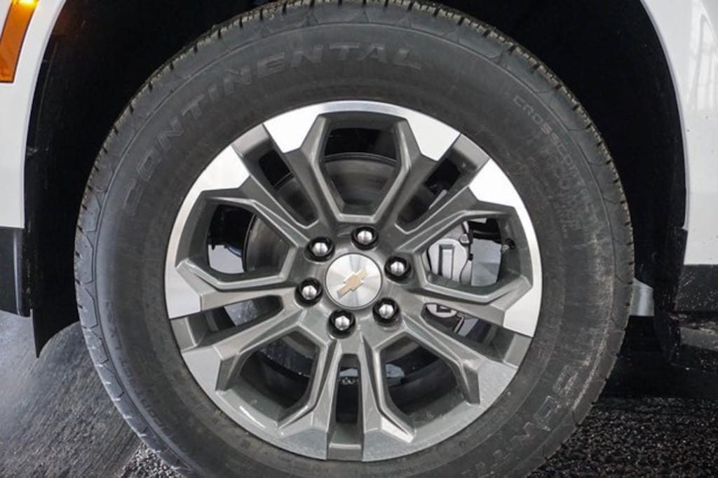 New 2026 Chevrolet Suburban LT SUV