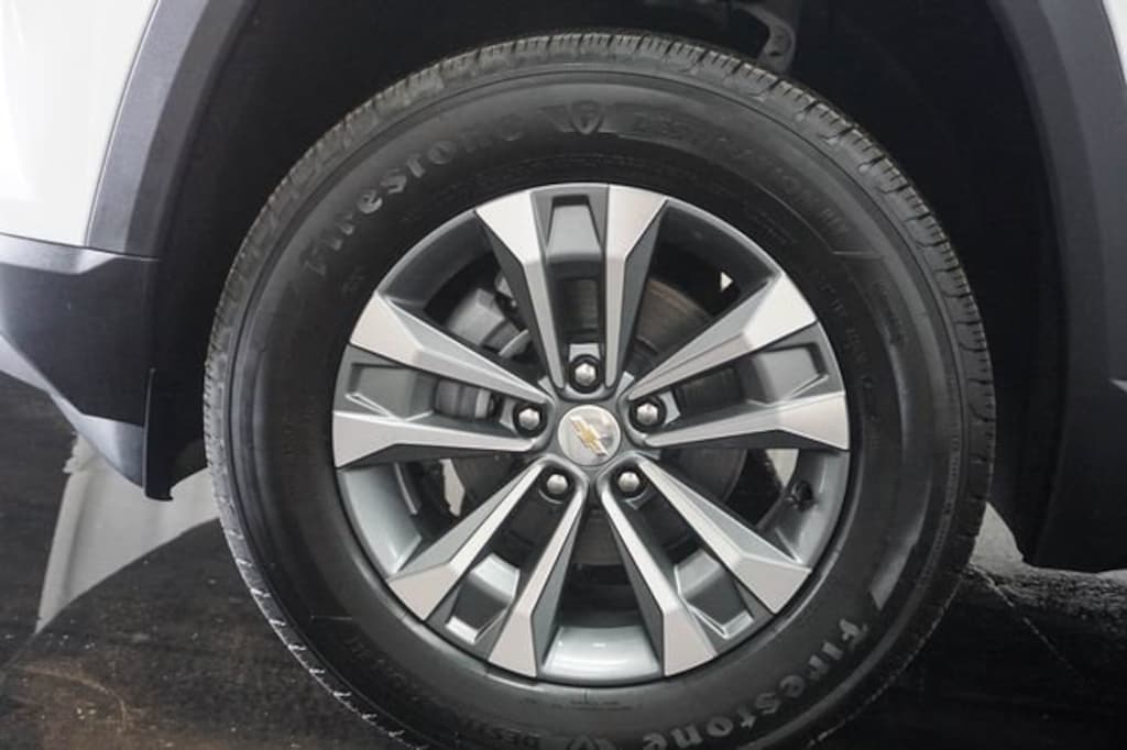 New 2027 Chevrolet Equinox FWD LT SUV