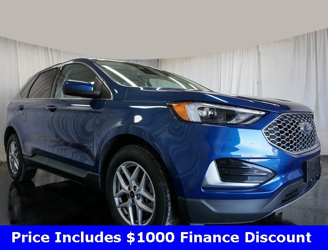2024 Ford Edge SEL photo 2