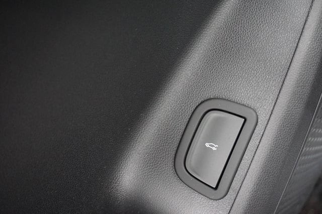 2026 Chevrolet Traverse LT - Photo 9