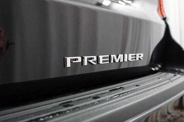 2026 Chevrolet Suburban Premier - Photo 19