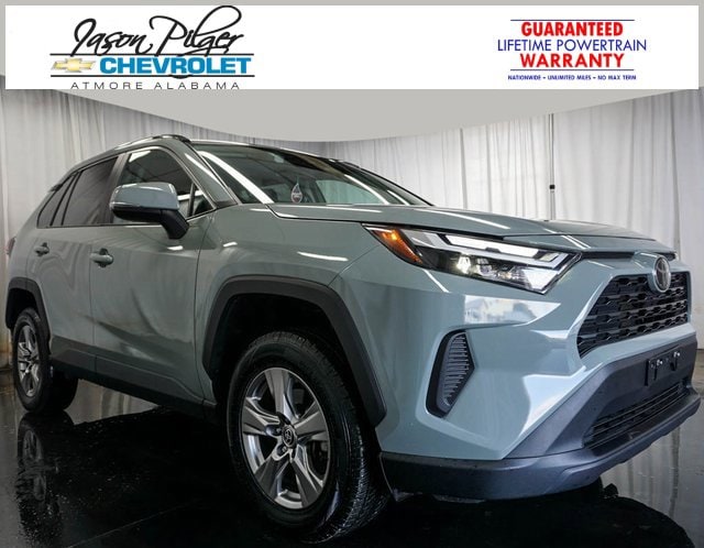 2023 Toyota RAV4 XLE's photo
