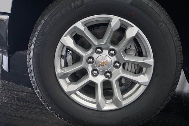 2026 Chevrolet Silverado 1500 LT photo 4