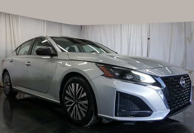 Used 2024 Nissan Altima SV with VIN 1N4BL4DVXRN340694 for sale in Atmore, AL