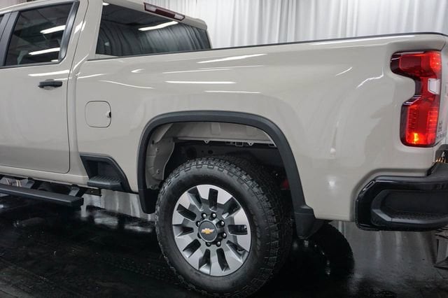 2026 Chevrolet Silverado 2500 HD Custom - Photo 8