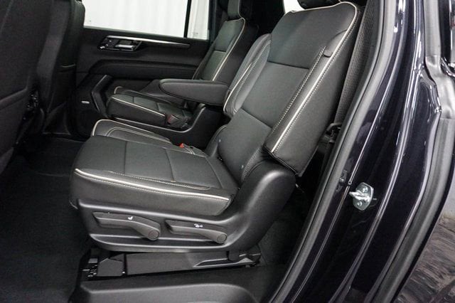 2026 Chevrolet Suburban Premier - Photo 15