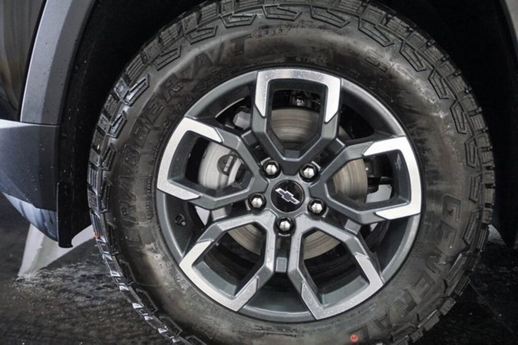 New 2026 Chevrolet Equinox Activ SUV