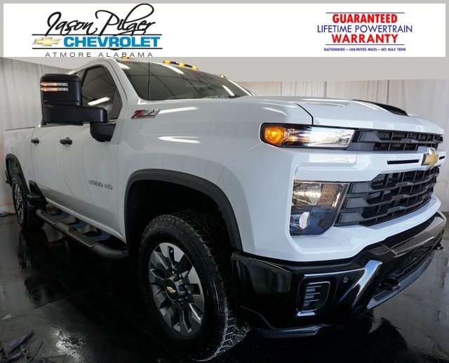 2025 Chevrolet Silverado 2500HD Custom's photo